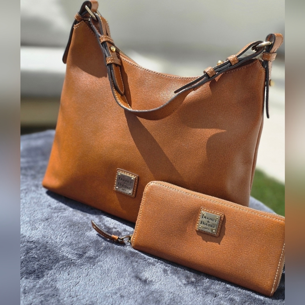 Dooney & Burkey Pebble Grain Hobo PLUS Large Zip Around Wristlet! 2 pieces!!